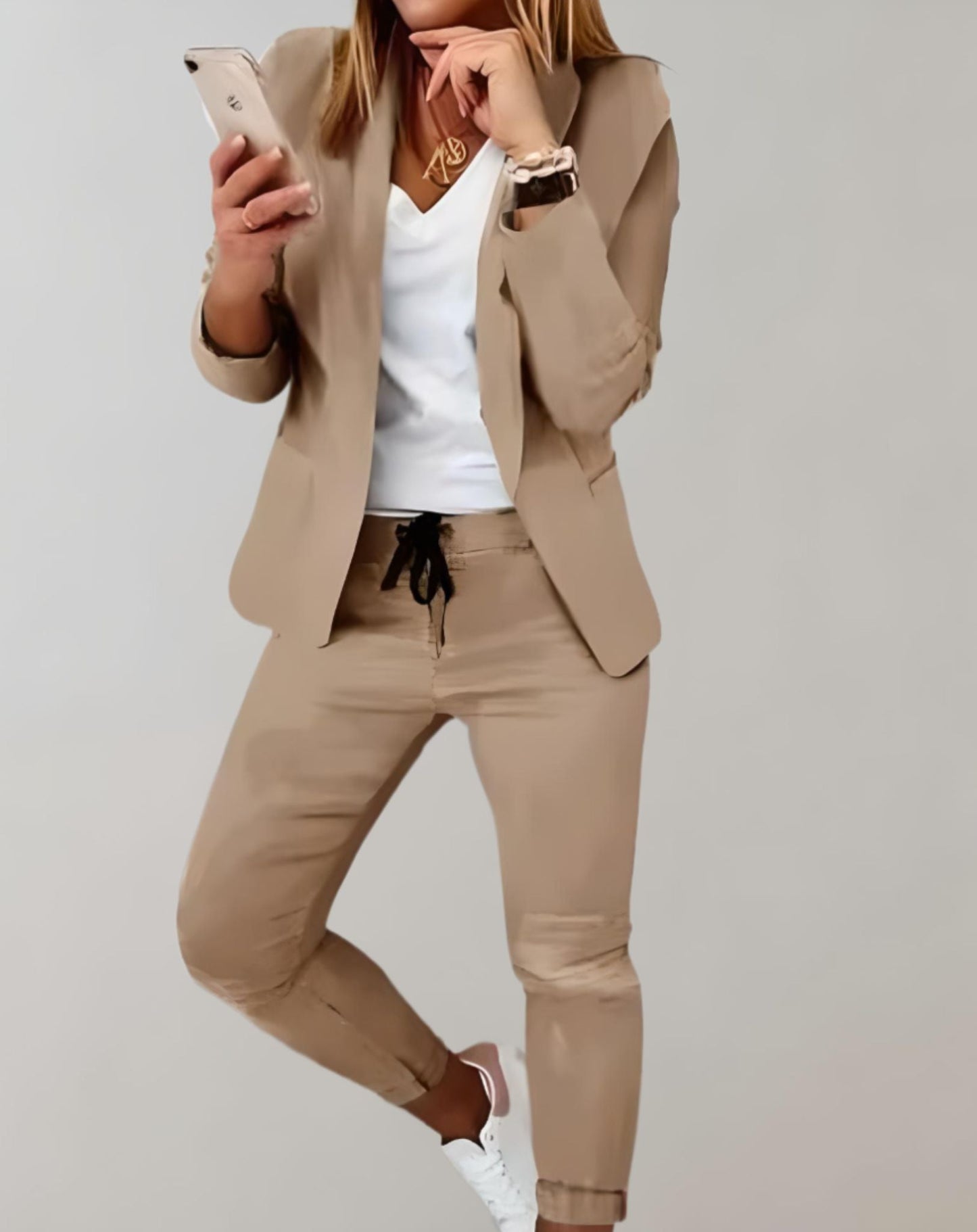 Ensemble Moderne à Carreaux | Chic & Professionnel | Confort & Élégance