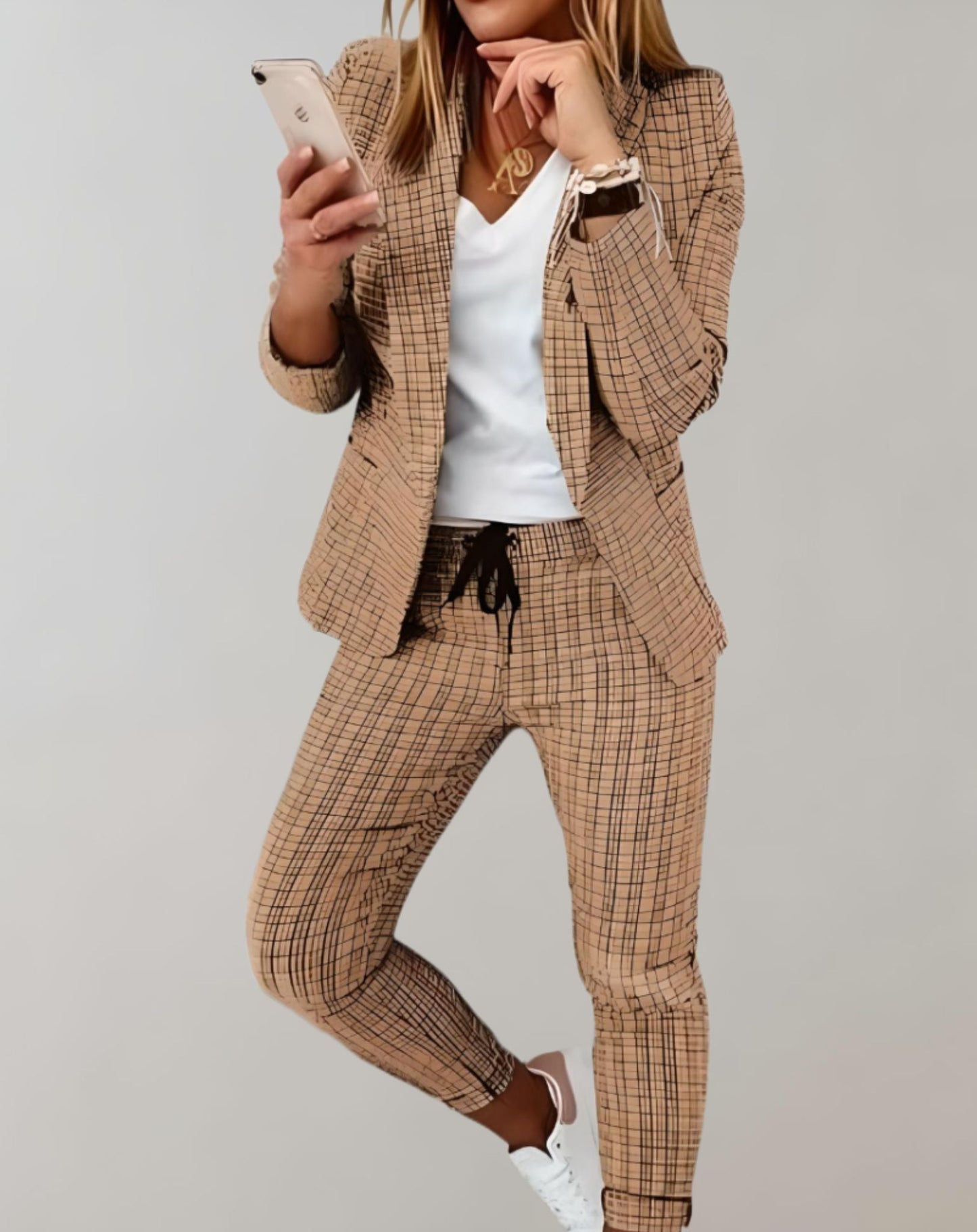 Ensemble Moderne à Carreaux | Chic & Professionnel | Confort & Élégance