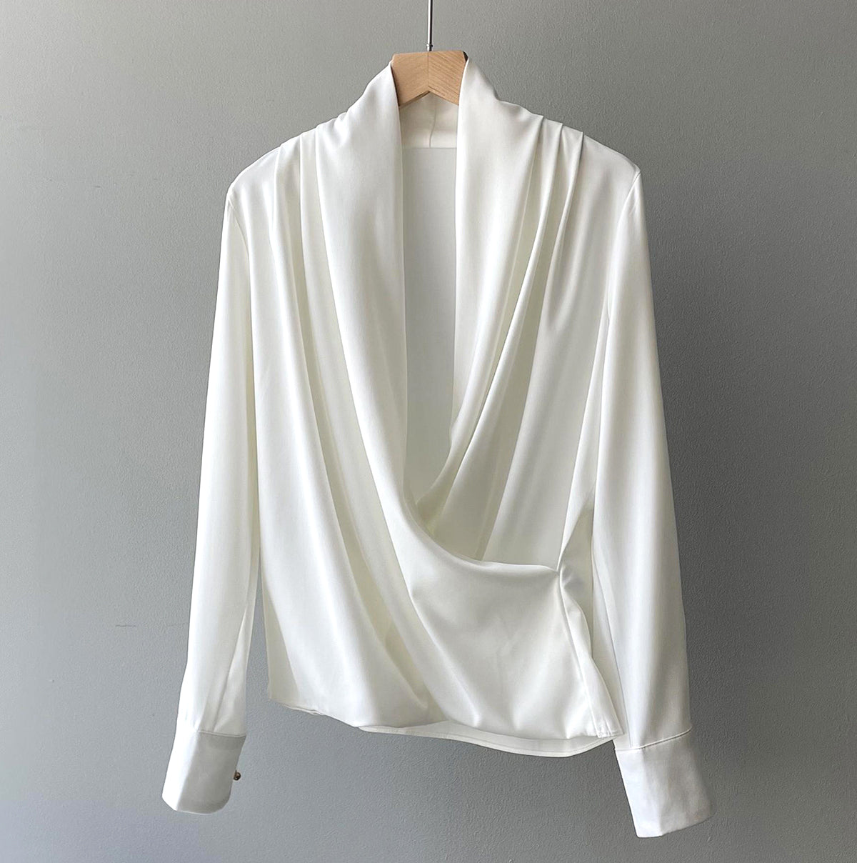 Blouse Satinée Élégante | Chic & Confort | Intemporelle